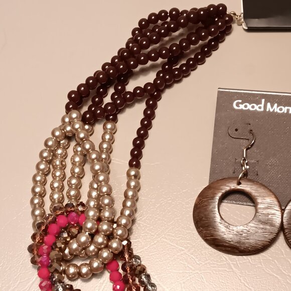 Charlie Paige asymmetric multicolor multi-strand beaded necklace w/ earrings - Picture 2 of 11